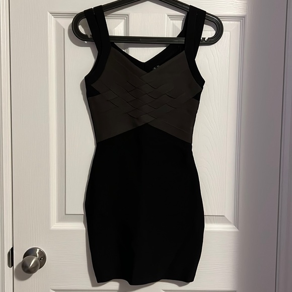 MARCIANO BANDAGE DRESS - Picture 1 of 6